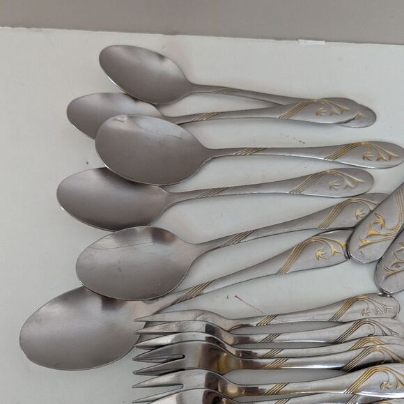 Vintage German Flatware Set – Edelstahl Rostfrei 18/10 by Amil – Mixed Pieces - Picture 4 of 10